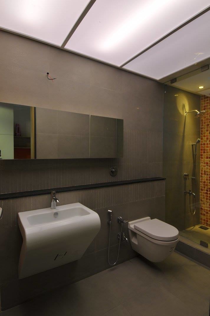 Modern bathroom fittings by Midas Dezign - The Golden Touch Bathroom Modern | Interior Design Photos & Ideas