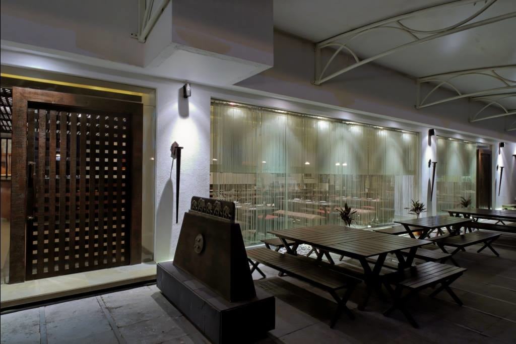 Modern restaurant space by Midas Dezign - The Golden Touch Modern | Interior Design Photos & Ideas
