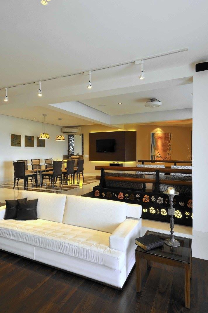 Contemporary white sofa in the living room by Midas Dezign - The Golden Touch Living-room Contemporary | Interior Design Photos & Ideas
