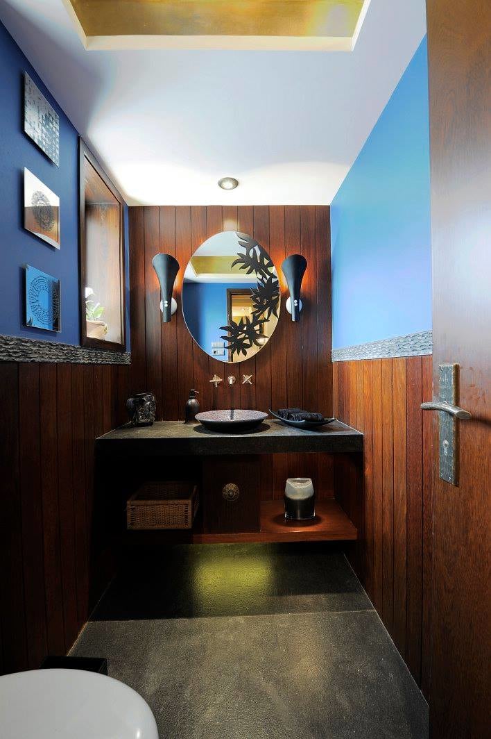 Modern bathroom by Midas Dezign - The Golden Touch Bathroom Modern | Interior Design Photos & Ideas