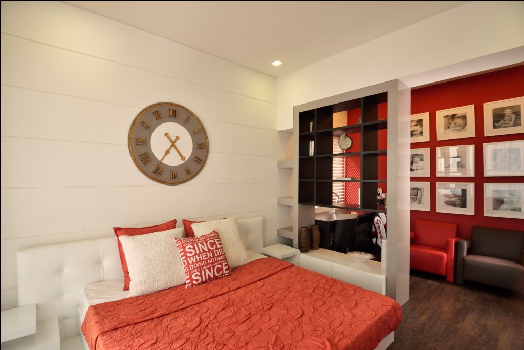 Red Flush by shailendra m prasad Bedroom Contemporary Contemporary | Interior Design Photos & Ideas