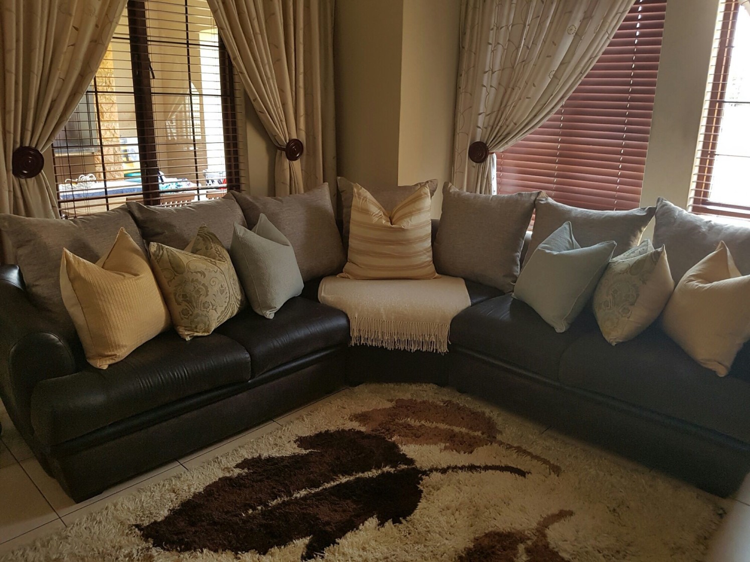 Snuggle time ! by adorn Modern | Interior Design Photos & Ideas