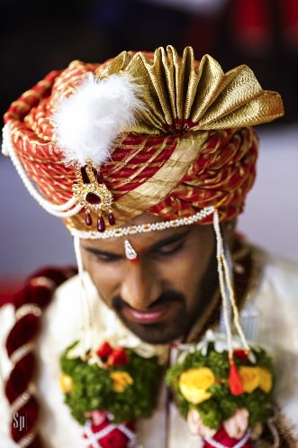Traditional Red Turban With Golden Work And Kilangi Brooch by Sameer Panchpor Groom-wear-and-accessories | Weddings Photos & Ideas