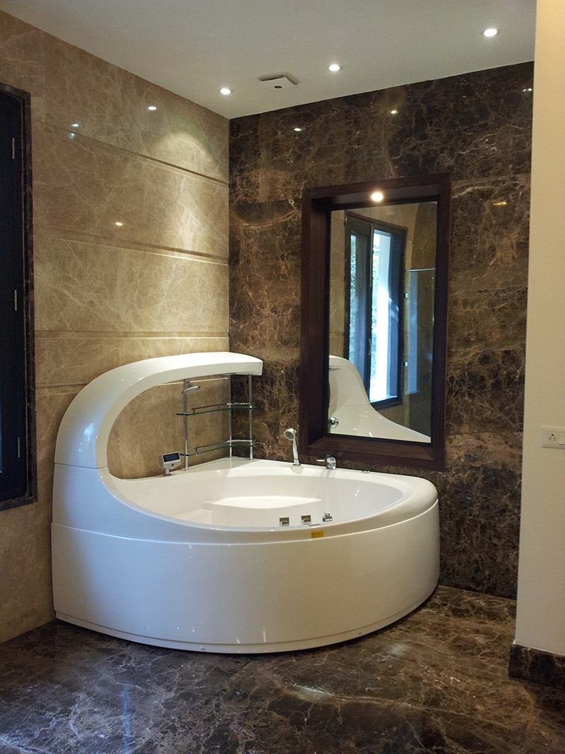 Modern bathroom with marble flooring by SA Design Group Bathroom Modern | Interior Design Photos & Ideas