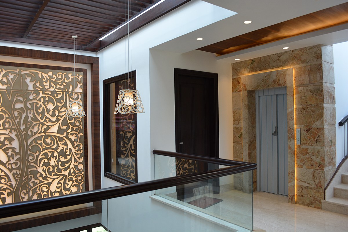Modern design of a hallway by SA Design Group Modern | Interior Design Photos & Ideas