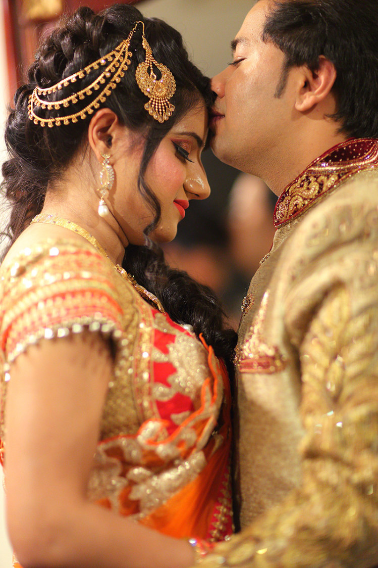 Romantic Bride and Groom Pose by Shoot factory Wedding-photography | Weddings Photos & Ideas