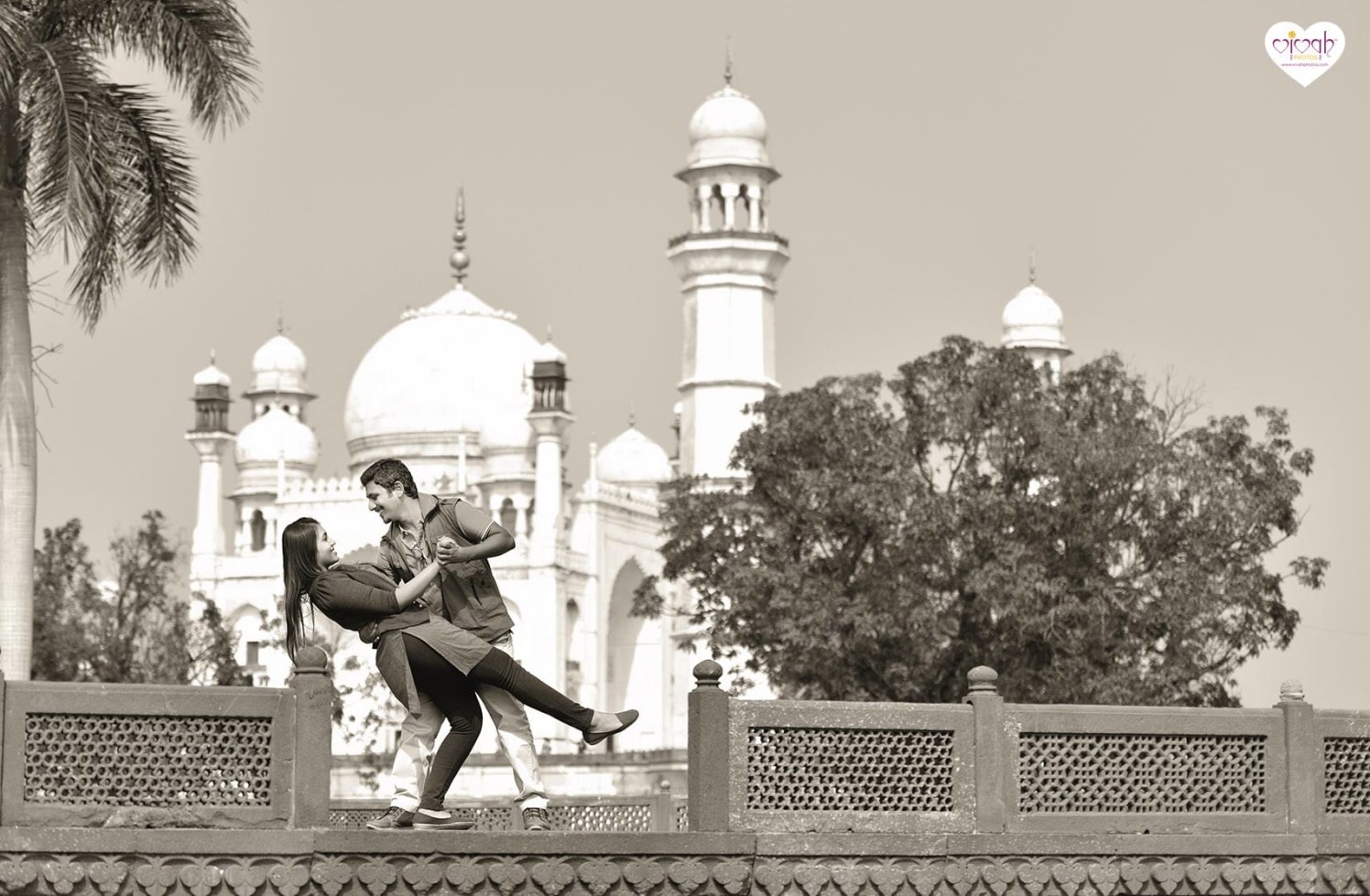 The monument of love by VIVAH PHOTOS Wedding-photography | Weddings Photos & Ideas