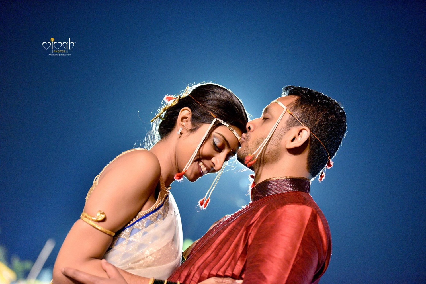 Gentle kiss by VIVAH PHOTOS Wedding-photography | Weddings Photos & Ideas