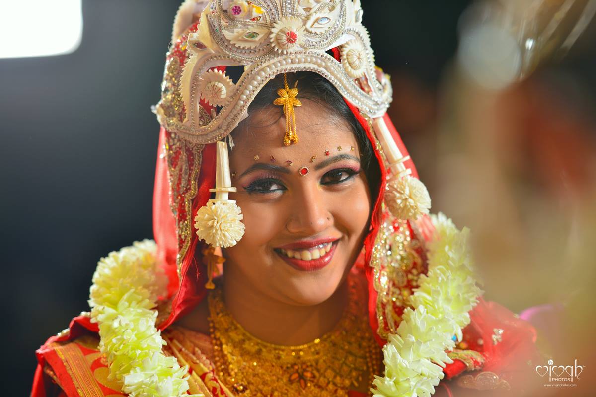 Red makeup by VIVAH PHOTOS Wedding-photography | Weddings Photos & Ideas