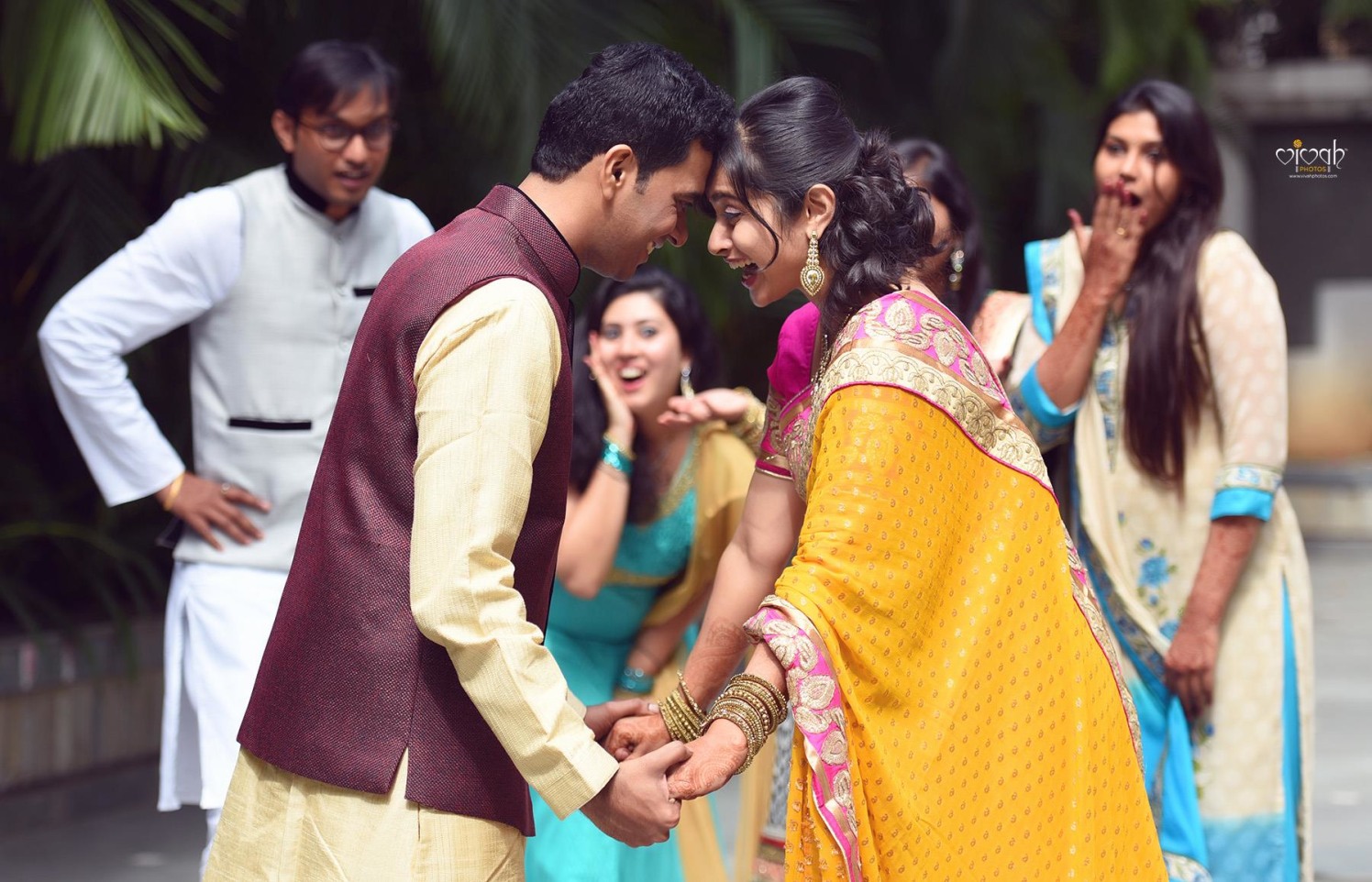 Cheerful frame by VIVAH PHOTOS Wedding-photography | Weddings Photos & Ideas