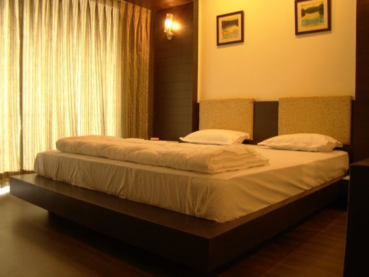 Brightly Light Bedroom by Avasiti Design Bedroom Modern | Interior Design Photos & Ideas