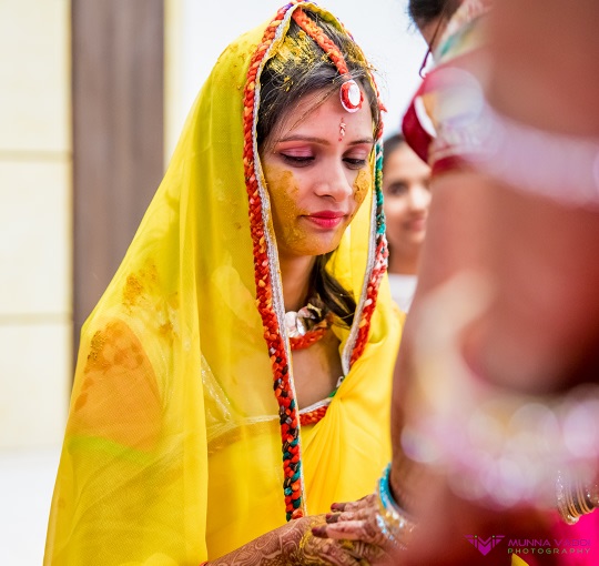 Haldi shot! by Munna Vaddi Photography Wedding-photography | Weddings Photos & Ideas