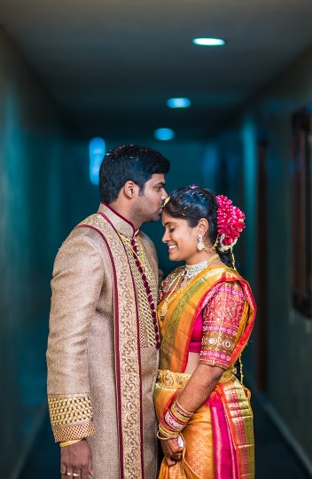 Kisses! by Munna Vaddi Photography Wedding-photography | Weddings Photos & Ideas