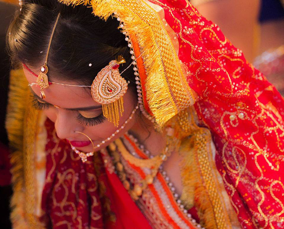 A beautiful Indian bride by Rahul Vadhs Photography Wedding-photography | Weddings Photos & Ideas