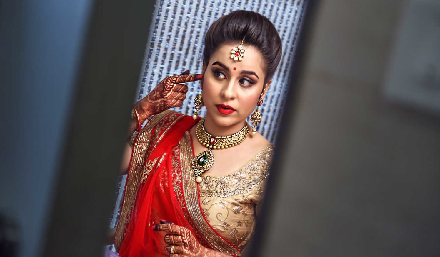 Making sure everything's perfect by Arya Arts Wedding-photography | Weddings Photos & Ideas