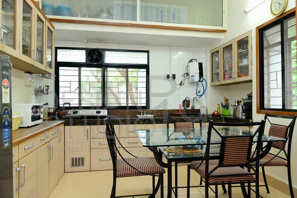 Dining Room With Metallic Table and Chair by Prajakta Deodhar Dining-room Contemporary | Interior Design Photos & Ideas