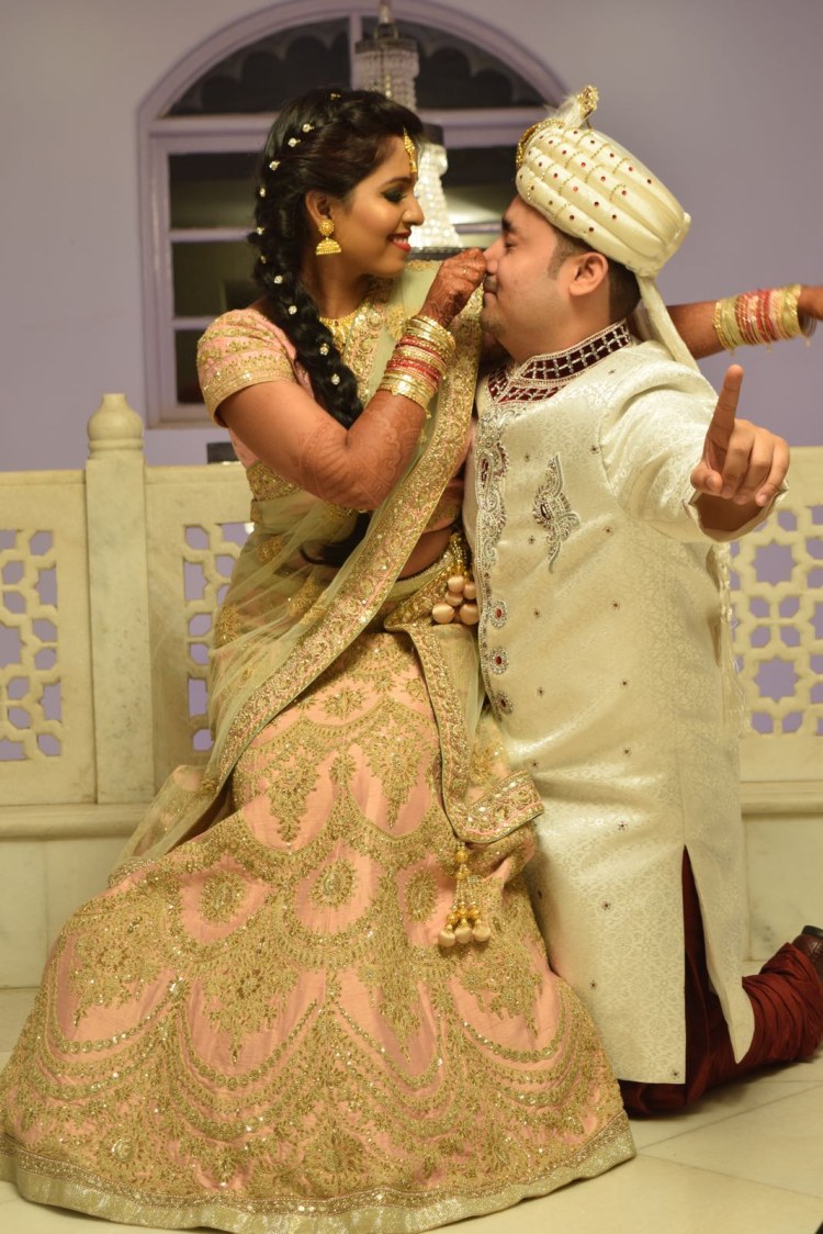 Fun Bride and Groom Pose by Krishna Photography Wedding-photography | Weddings Photos & Ideas