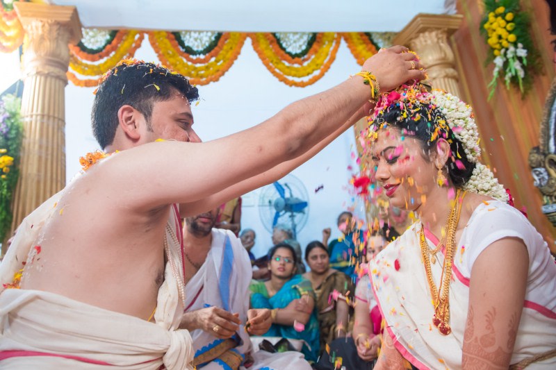 Flower shower! by Suchandragraphy Wedding-photography | Weddings Photos & Ideas