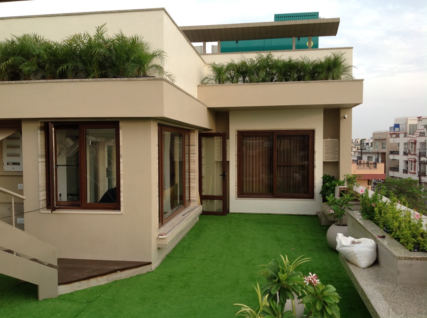 Modern Open Terrace Garden by MDA PVT LTD on Terrace Garden Design
 id=91267