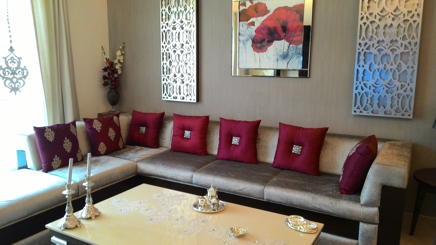Living Area Furnishings by Lalit kumar Living-room Traditional | Interior Design Photos & Ideas