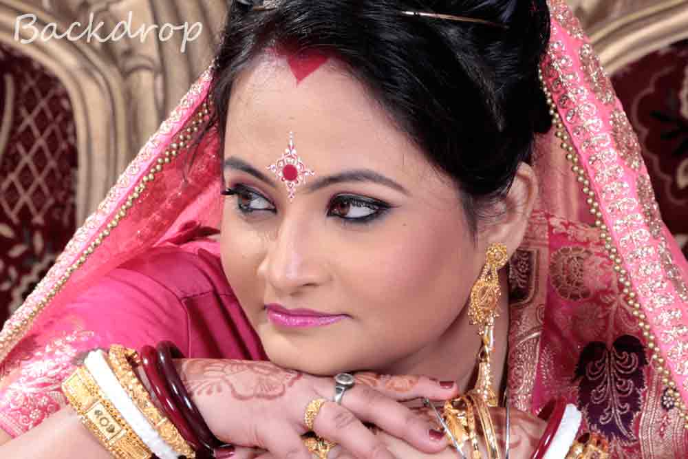 A stunning capture of a bengali bride! by BACKDROP Wedding-photography | Weddings Photos & Ideas