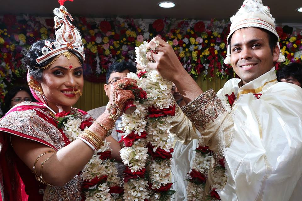 A beautiful glimpse of a beautiful couple! by BACKDROP Wedding-photography | Weddings Photos & Ideas