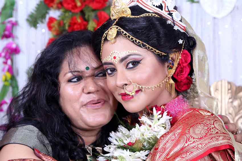 A beautiful bengali bride by BACKDROP Wedding-photography | Weddings Photos & Ideas
