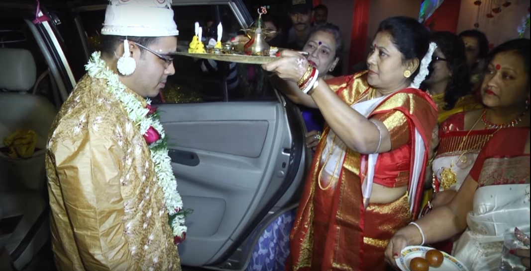 Mother of the bride welcoming the groom! by BACKDROP Wedding-photography | Weddings Photos & Ideas