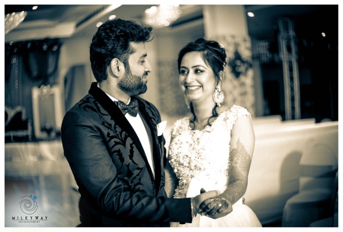 Romantic Bride and Groom Pose by Chanchal Roy Wedding-photography | Weddings Photos & Ideas