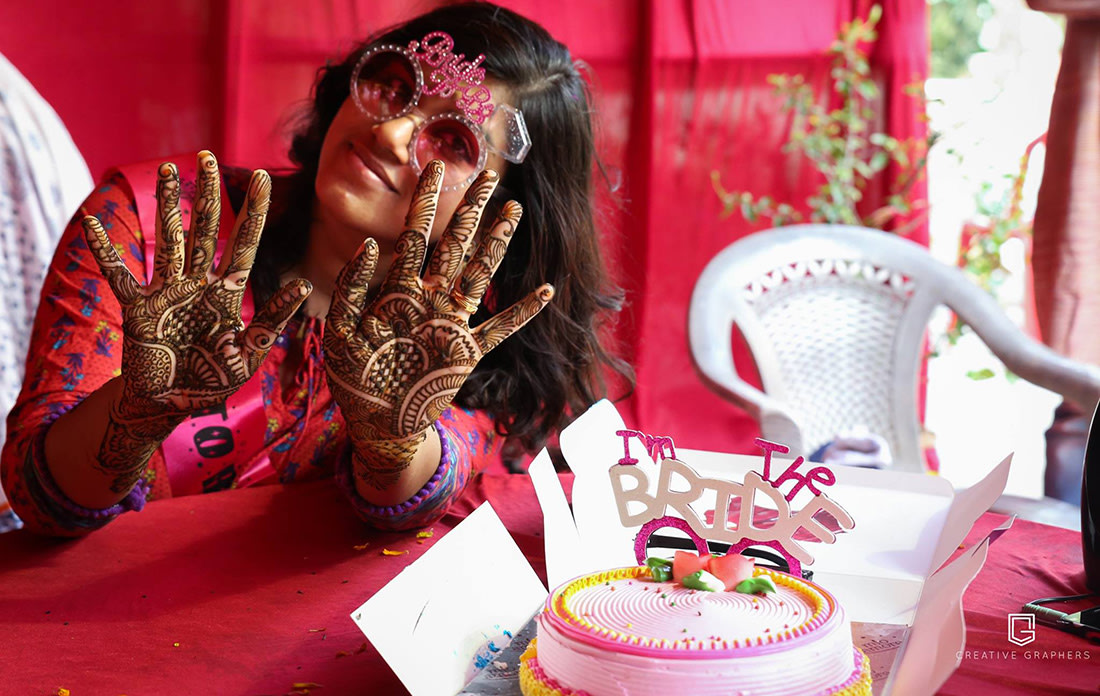Bride on Her Mehendi Day by Sujit Jena Wedding-photography Bridal-mehendi | Weddings Photos & Ideas