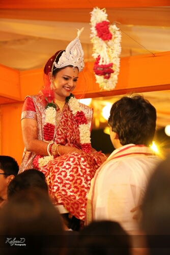 A bengali entrance of the bride! by KalyanD Photography Wedding-photography | Weddings Photos & Ideas
