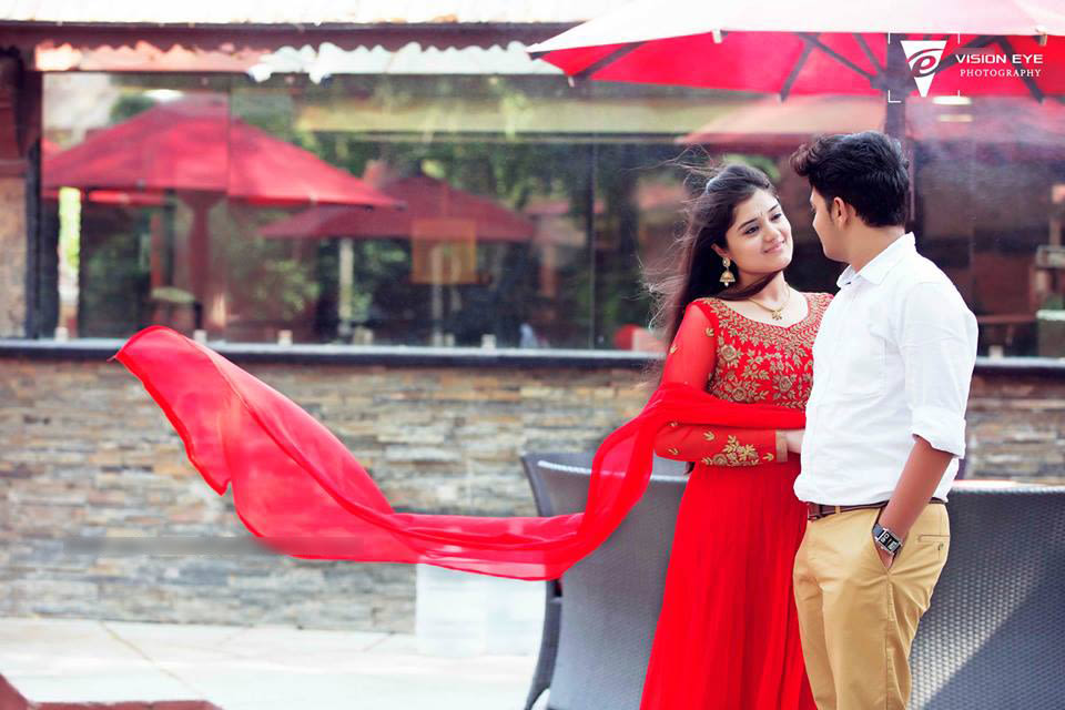 Romantic Pre-Wedding Shoot by Srikanth Reddy Basadi Wedding-photography | Weddings Photos & Ideas