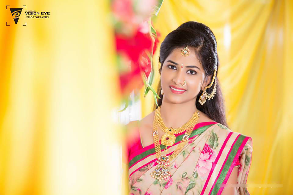 Bride Portrait Shot by Srikanth Reddy Basadi Wedding-photography | Weddings Photos & Ideas