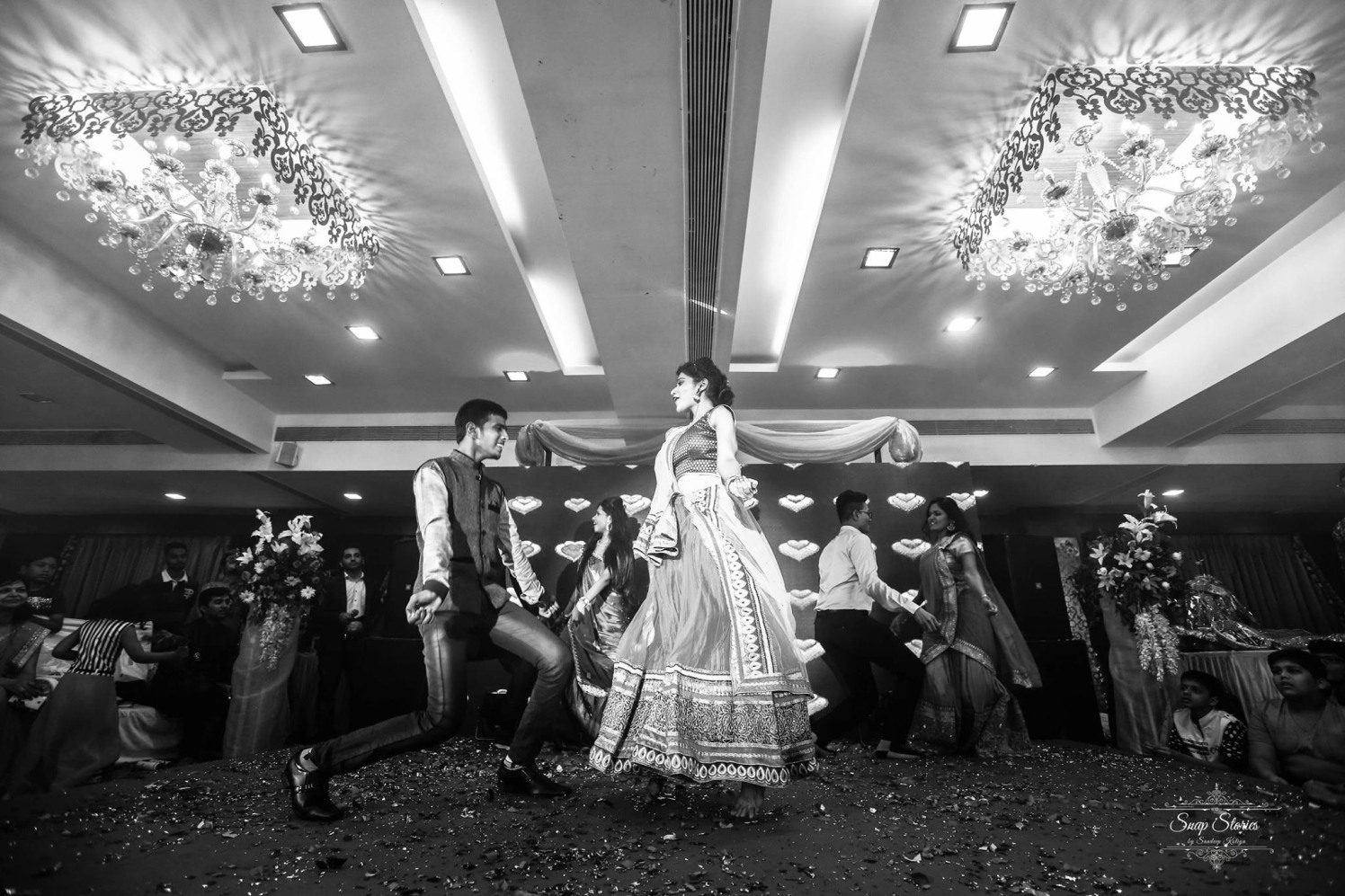 Family Dancing on Sangeet Day by sandip kotia Photography Wedding-photography | Weddings Photos & Ideas