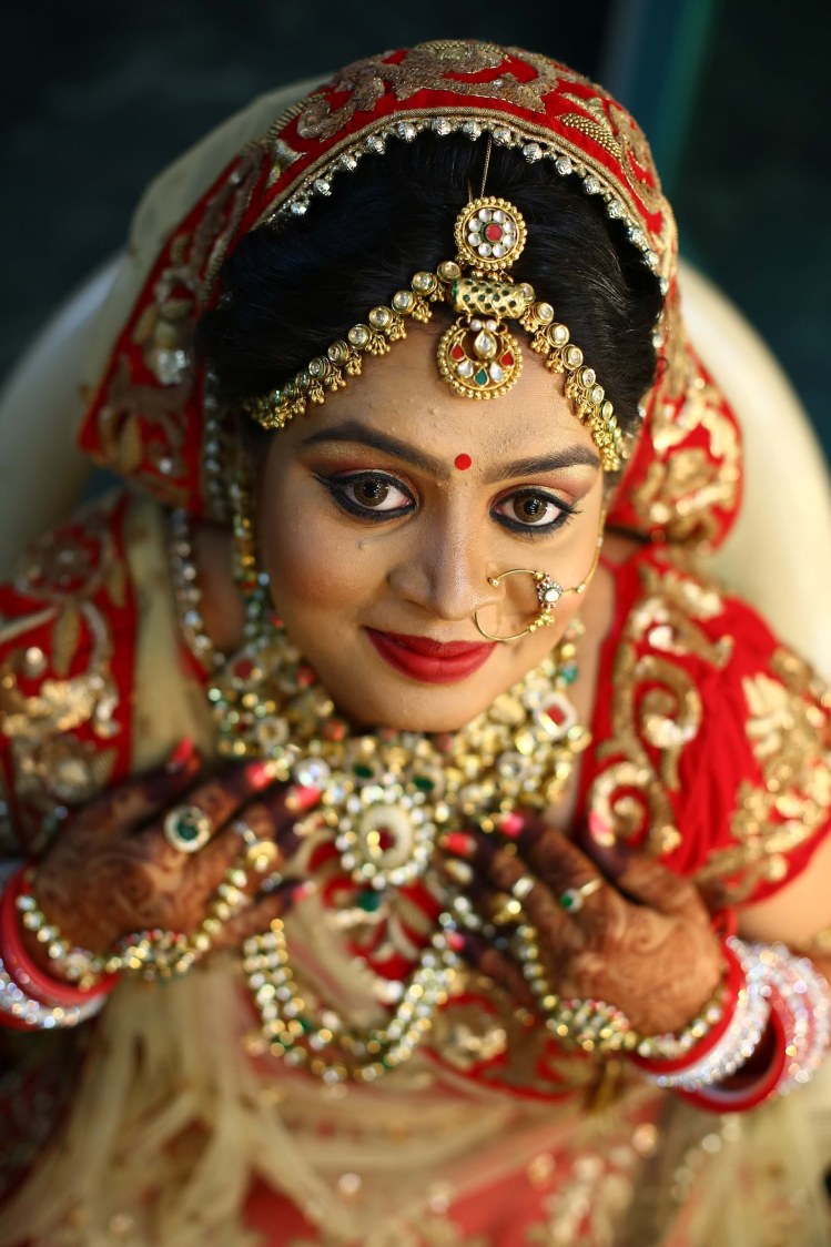 Painted in the wedding shades! by sandip kotia Photography Wedding-photography Bridal-jewellery-and-accessories Bridal-makeup | Weddings Photos & Ideas