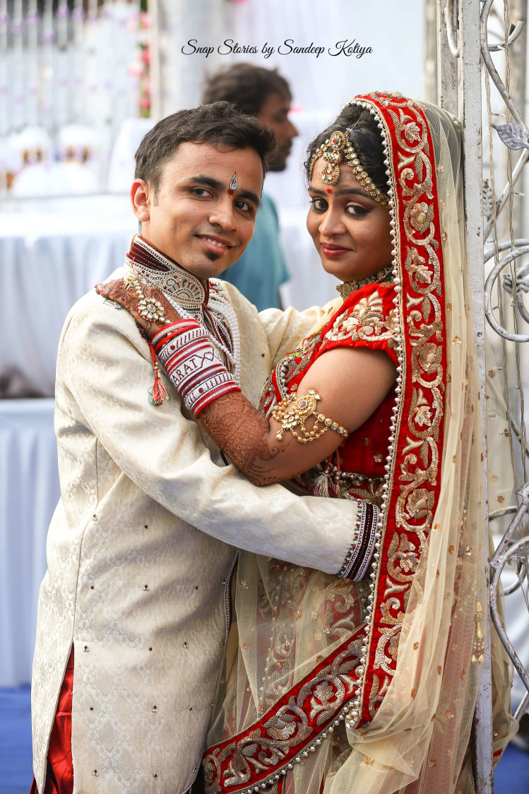 Happy couplet! by sandip kotia Photography Wedding-photography Bridal-jewellery-and-accessories | Weddings Photos & Ideas