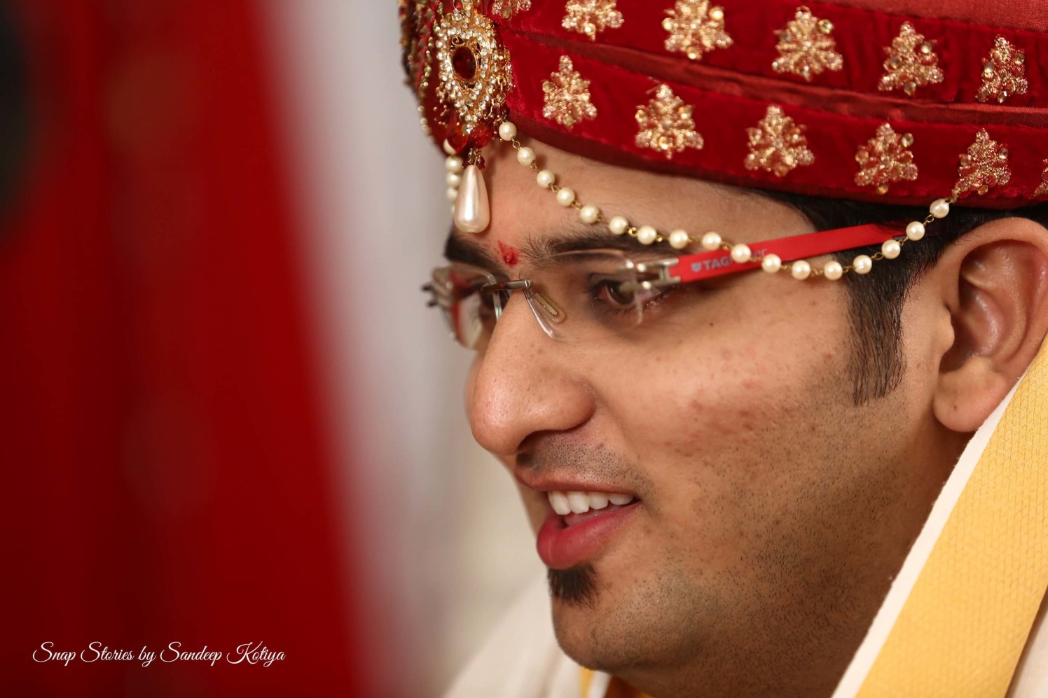 Glimpse of the groom! by sandip kotia Photography Wedding-photography | Weddings Photos & Ideas
