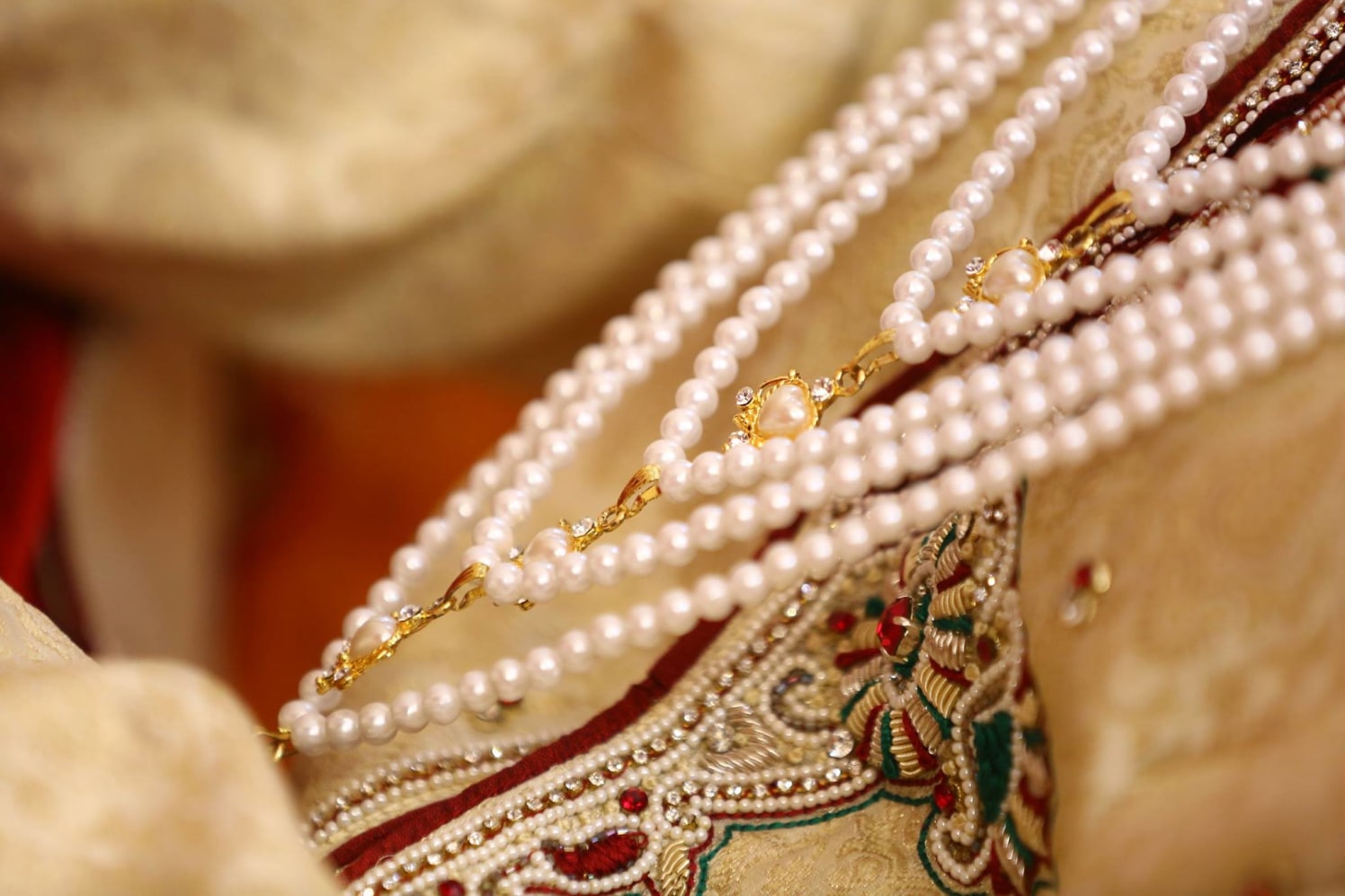 A pearly magic! by sandip kotia Photography Wedding-photography Groom-wear-and-accessories | Weddings Photos & Ideas