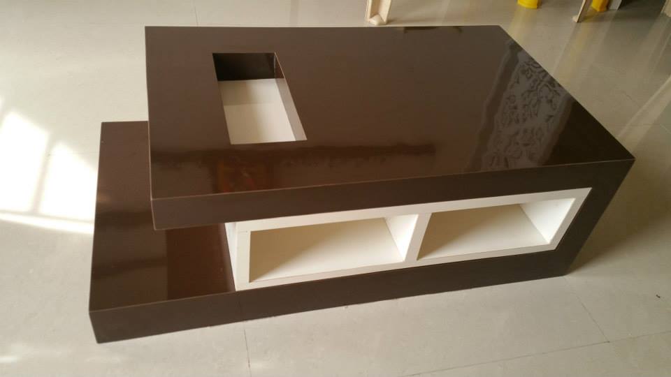 Contemporary Centre Table by Alaya D'decor Living-room Contemporary | Interior Design Photos & Ideas