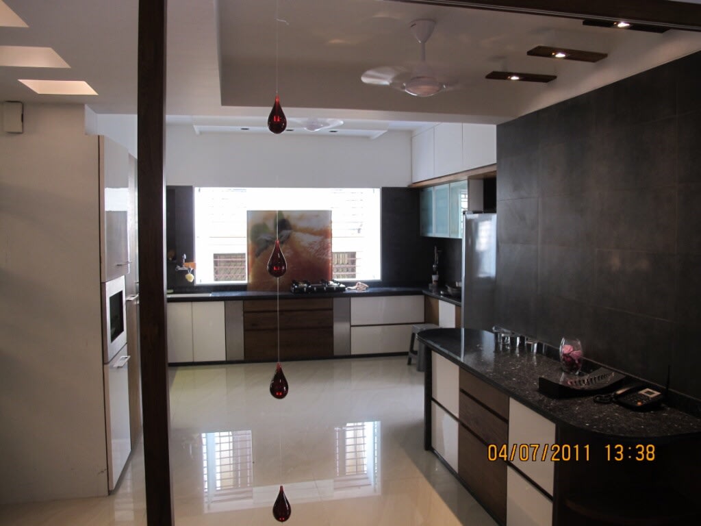U Shaped Kitchen With Modern Appliances by Kalyani Kulkarni Modular-kitchen Contemporary | Interior Design Photos & Ideas