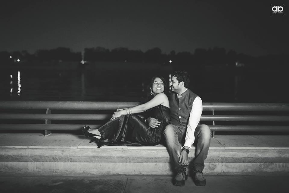 A radiant bride and groom on their pre-wedding shoot. by Akash Anand Photography Wedding-photography | Weddings Photos & Ideas