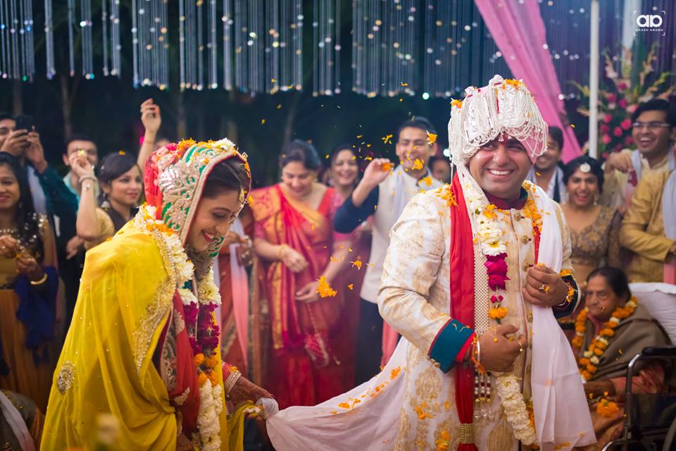 A candid moment in the wedding. by Akash Anand Photography Wedding-photography | Weddings Photos & Ideas