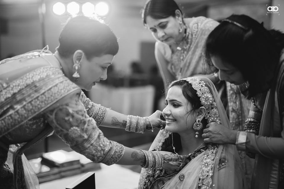 A happy bride-to-be. by Akash Anand Photography Wedding-photography | Weddings Photos & Ideas
