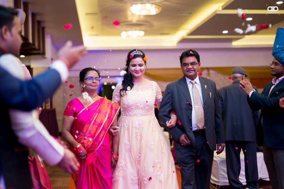 Stunning bride with her parents. by Akash Anand Photography Wedding-photography Bridal-jewellery-and-accessories Bridal-makeup | Weddings Photos & Ideas
