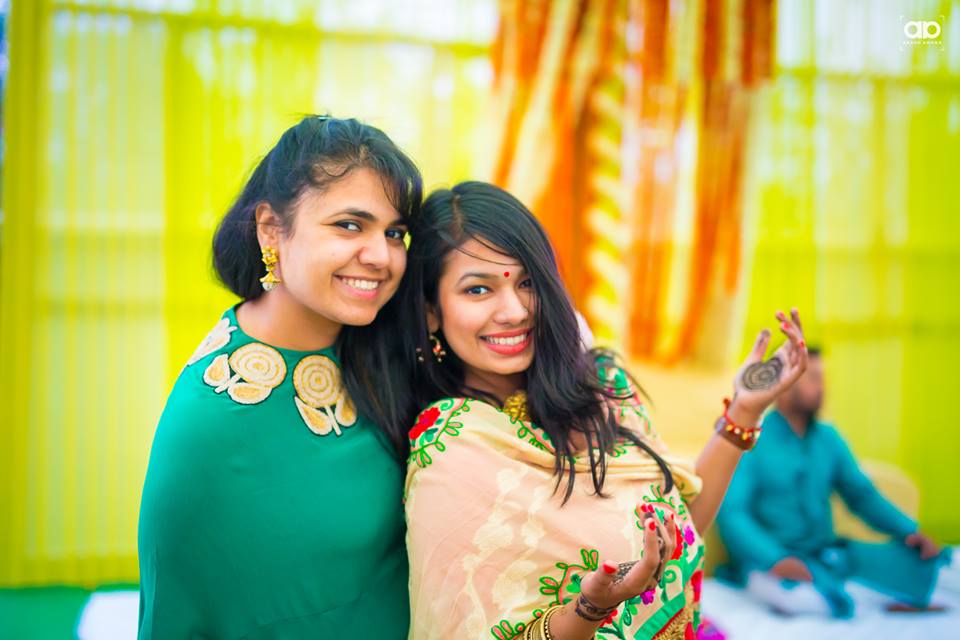 Wedding guest on mehendi. by Akash Anand Photography Wedding-photography | Weddings Photos & Ideas