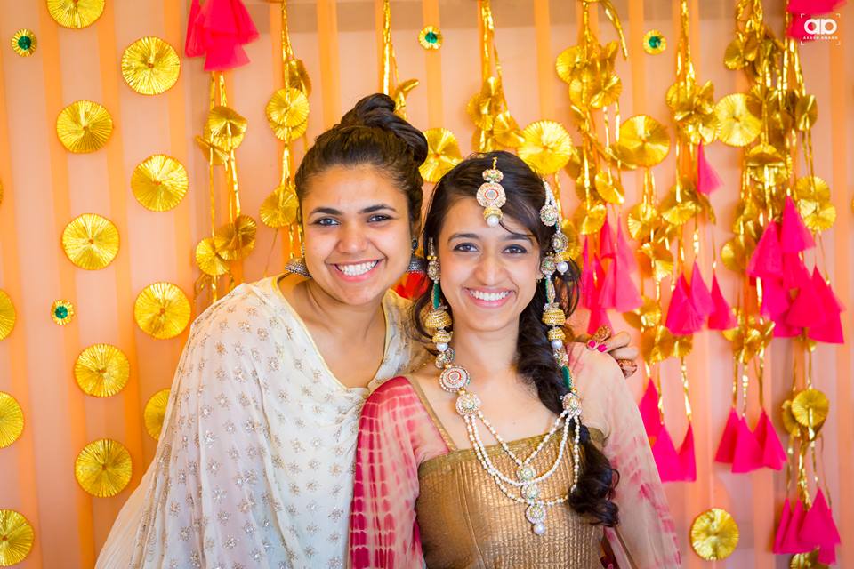 A simple and pretty bride-to-be. by Akash Anand Photography Wedding-photography | Weddings Photos & Ideas