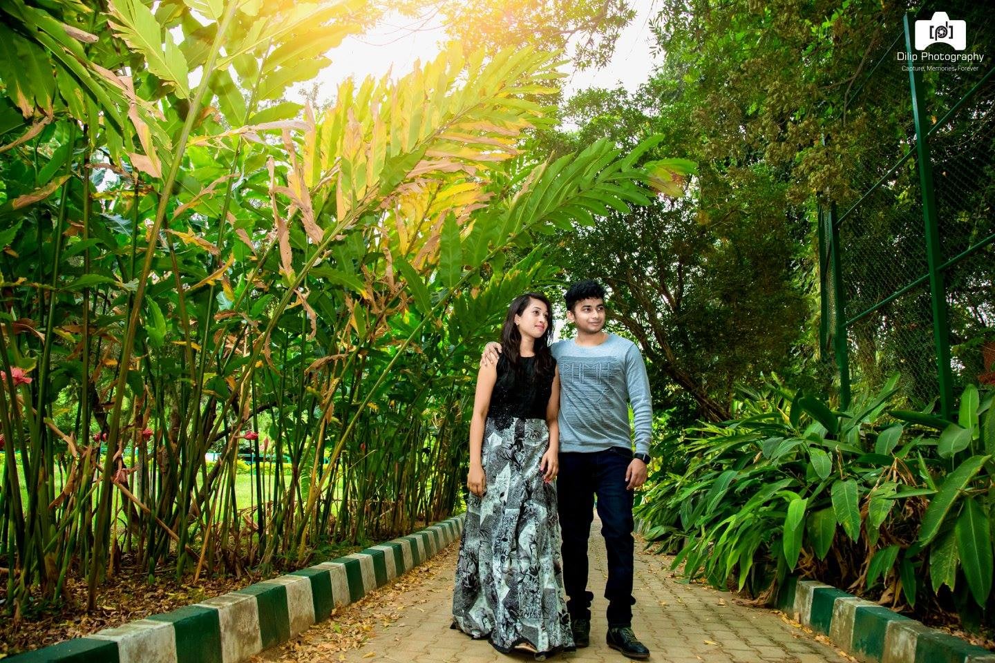 Couple Photo shoot by Dilip Wedding-photography | Weddings Photos & Ideas