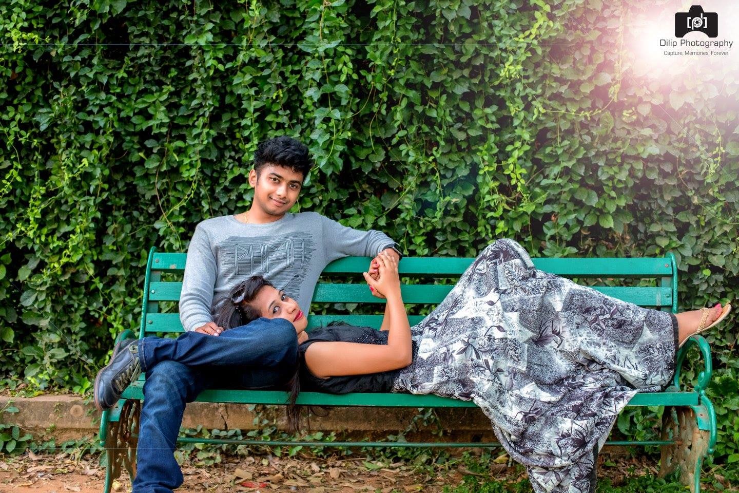 Couple Photo shoot by Dilip Wedding-photography | Weddings Photos & Ideas