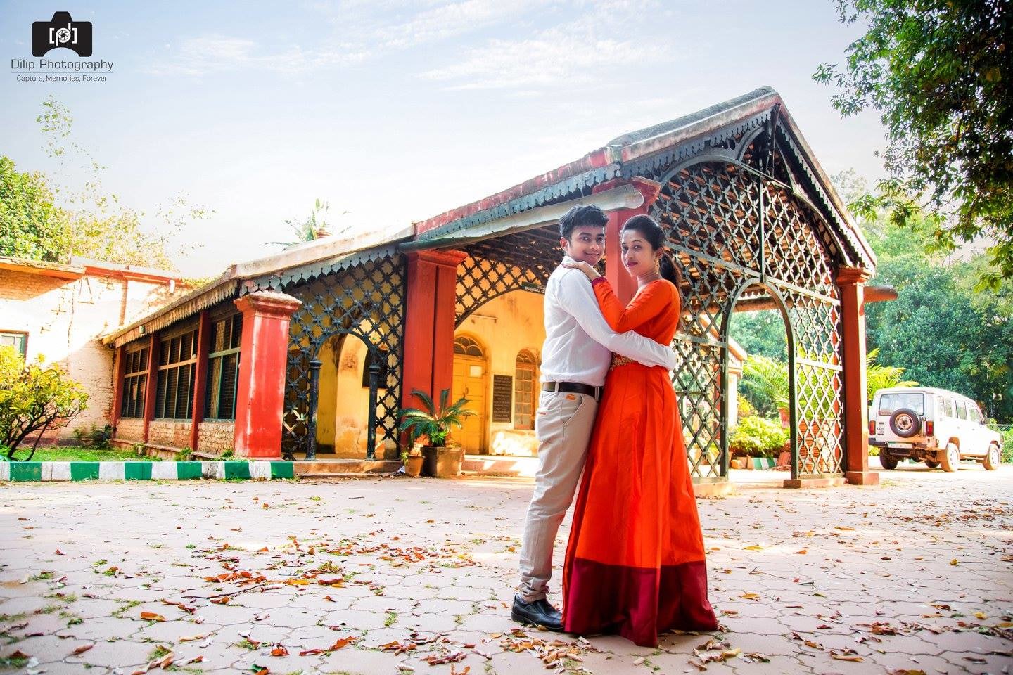 Couple Photo shoot by Dilip Wedding-photography | Weddings Photos & Ideas