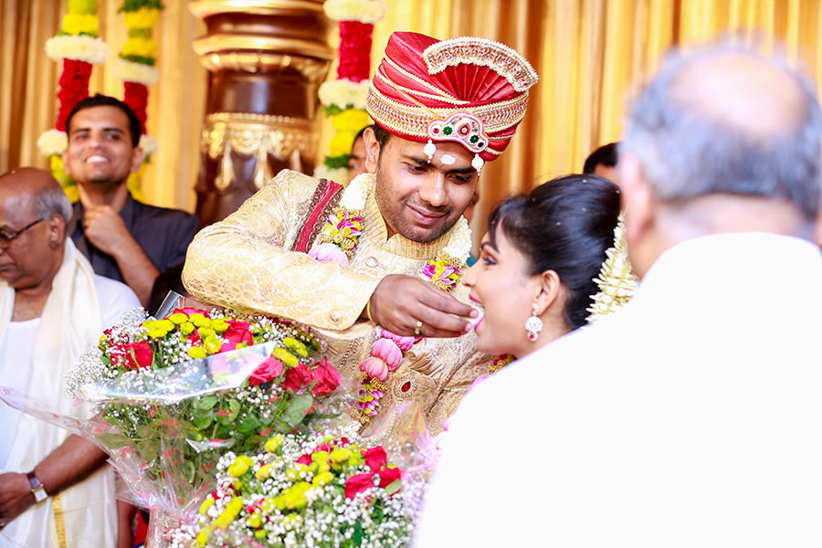 Couple Shots by Dilip Wedding-photography | Weddings Photos & Ideas